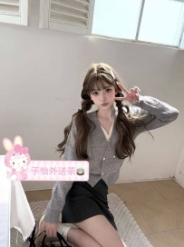 盈盈  157cm 42kg  C 19歲  ⭐ 地區：#北部推薦